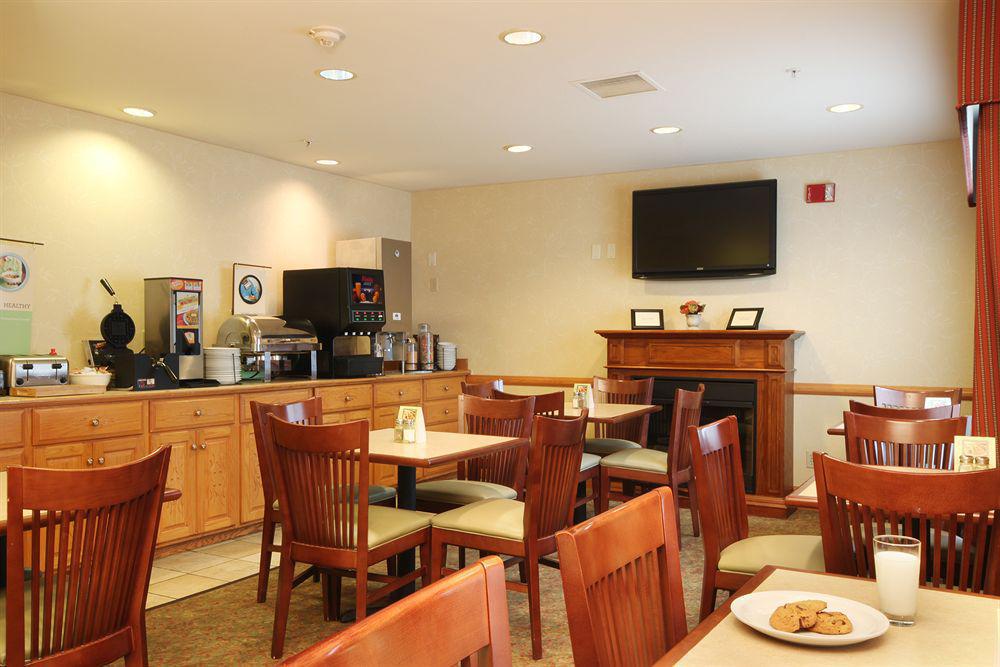 Country Inn & Suites By Radisson, Davenport, Ia Ресторан фото