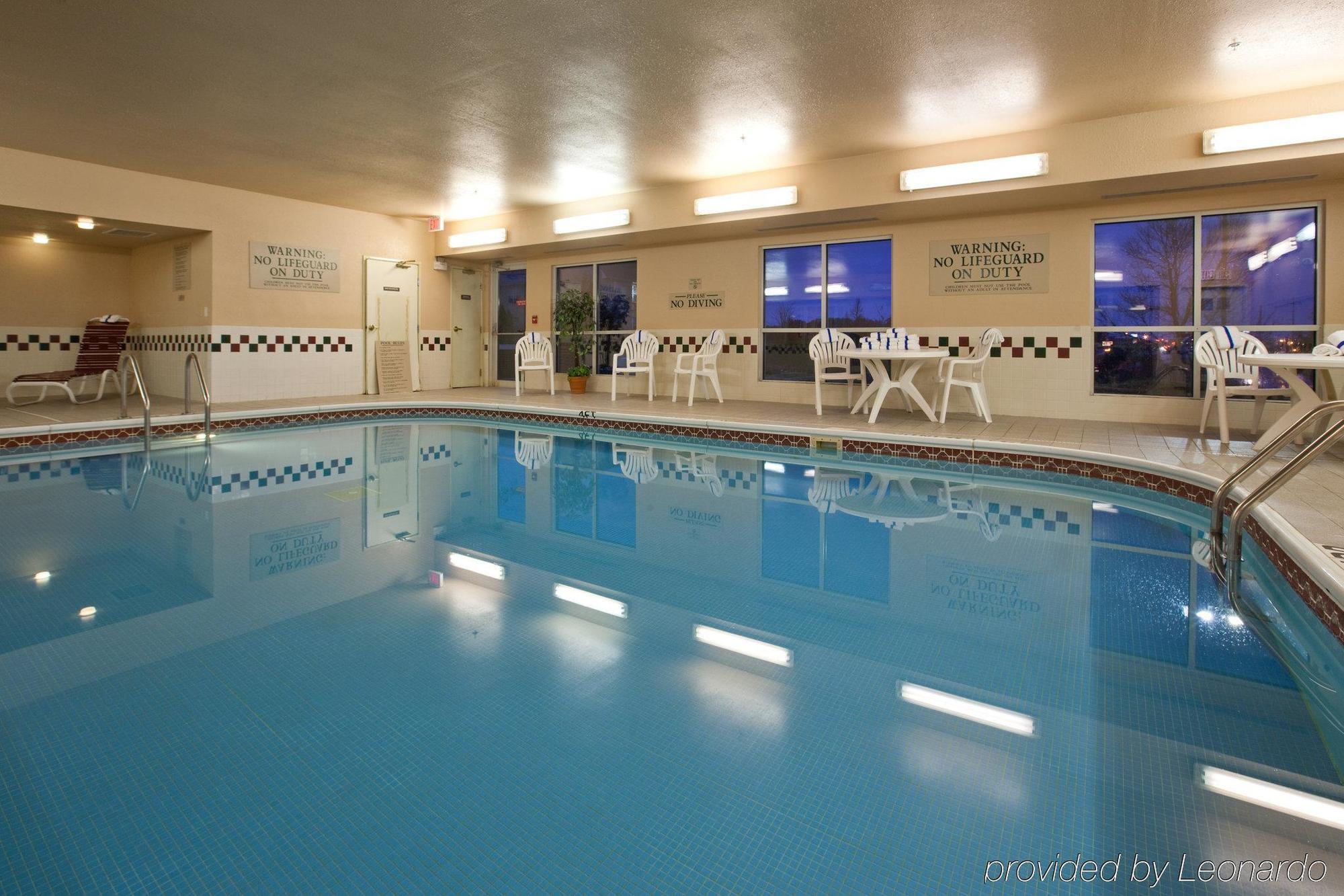 Country Inn & Suites By Radisson, Davenport, Ia Удобства фото