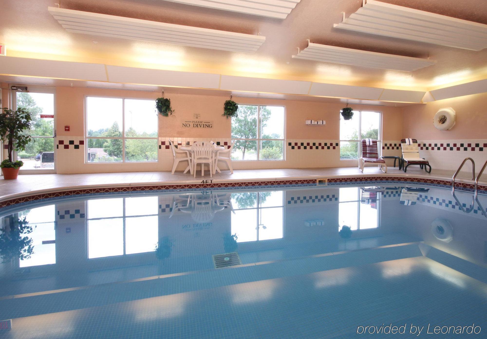 Country Inn & Suites By Radisson, Davenport, Ia Удобства фото