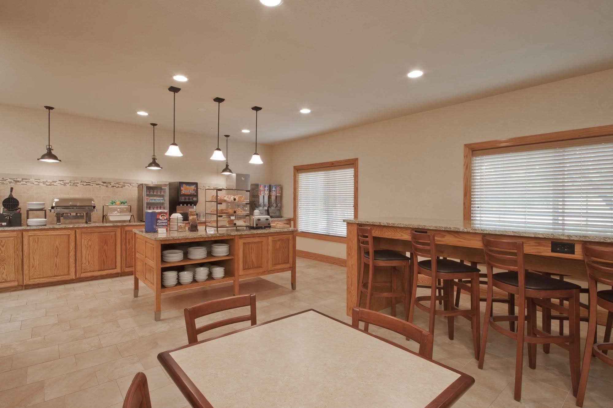 Country Inn & Suites By Radisson, Davenport, Ia Экстерьер фото